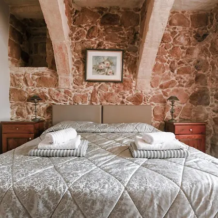 Ta'filomena Holiday home *